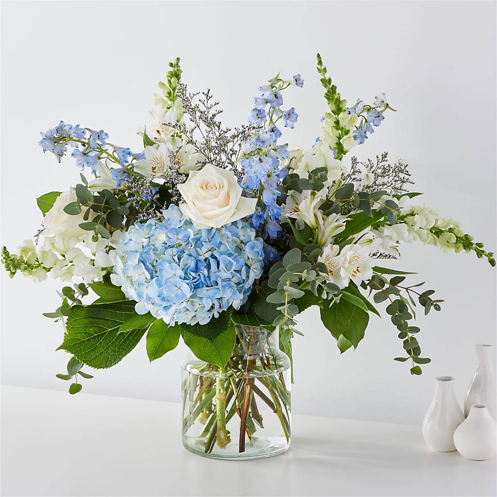 Coastal Blossom Bouquet – Jazmin Flowers, Chicago IL