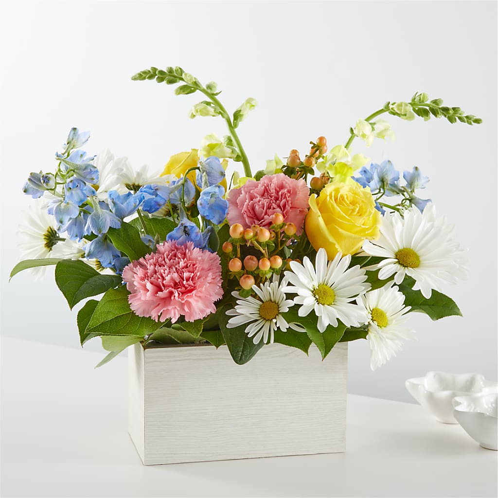 Sun Salutation Box Bouquet – Jazmin Flowers, Chicago IL