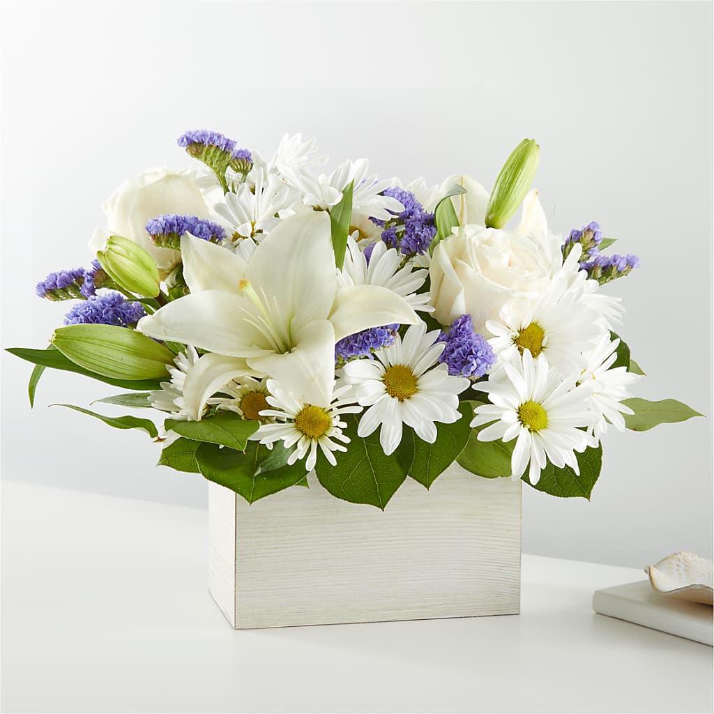 Beyond Blue Box Bouquet – Jazmin Flowers, Chicago IL