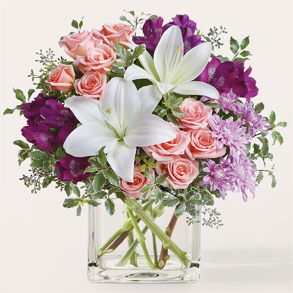 Mani Pedi Bouquet – Jazmin Flowers, Chicago IL
