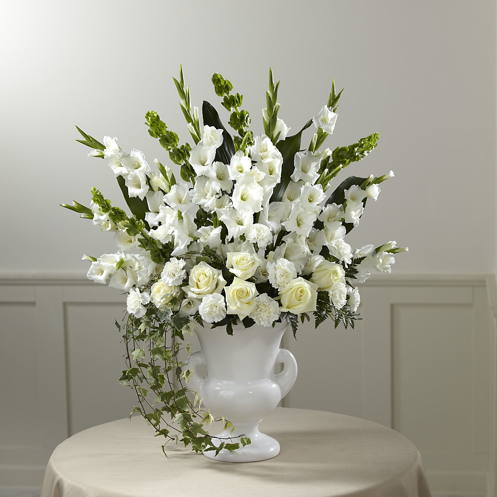 Fond Reflections Arrangement – Jazmin Flowers, Chicago IL