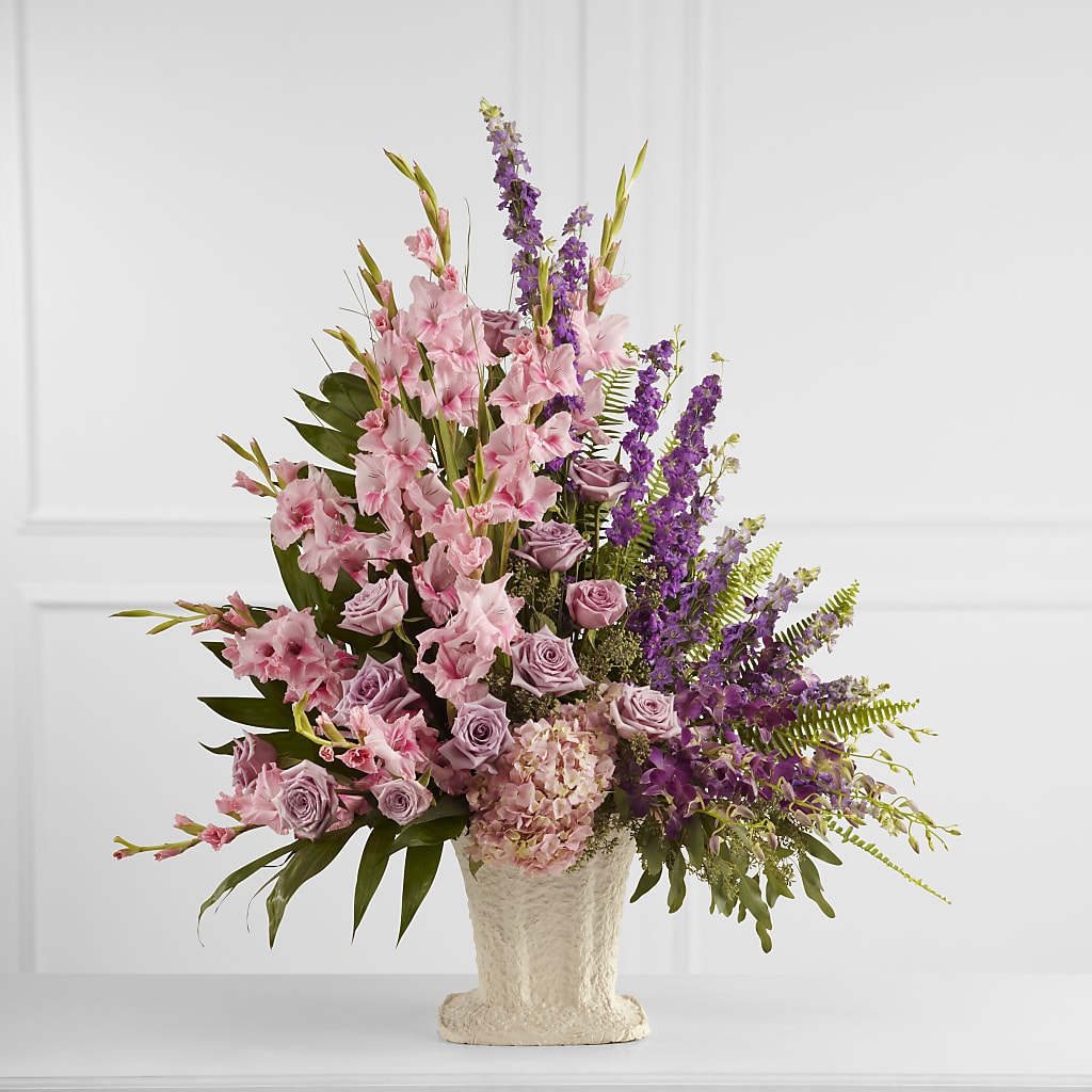 Flowing Garden Arrangement – Jazmin Flowers, Chicago IL