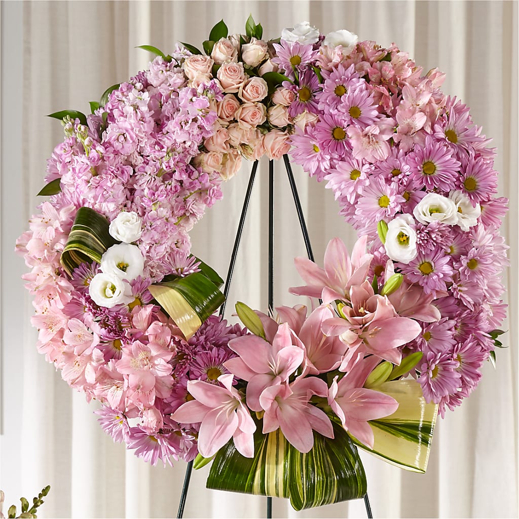 Gift of Warmth Wreath – Jazmin Flowers, Chicago IL