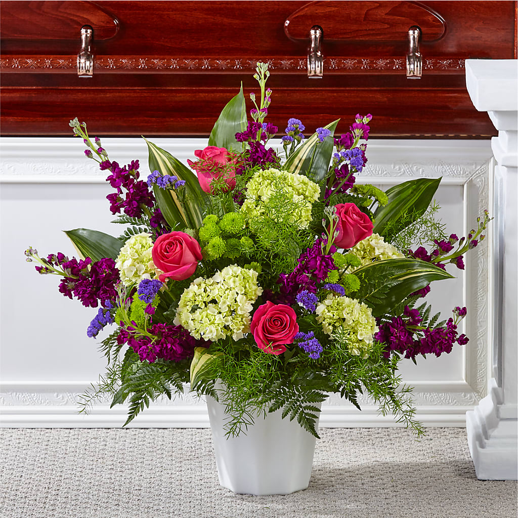 Beautiful Horizons Floor Basket – Jazmin Flowers, Chicago IL