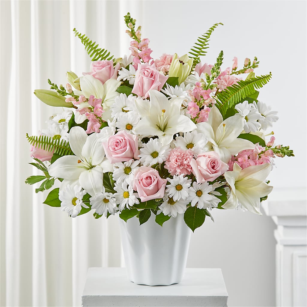 Soft Touch Tabletop Basket – Jazmin Flowers, Chicago IL