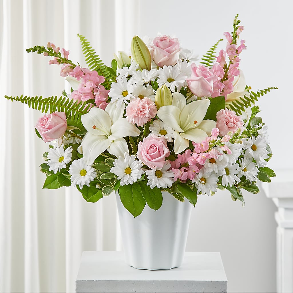 Soft Touch Tabletop Basket – Jazmin Flowers, Chicago IL