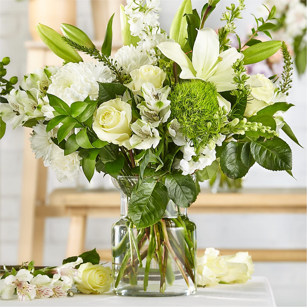 Classic Ivory – A Florist Original – Jazmin Flowers, Chicago IL