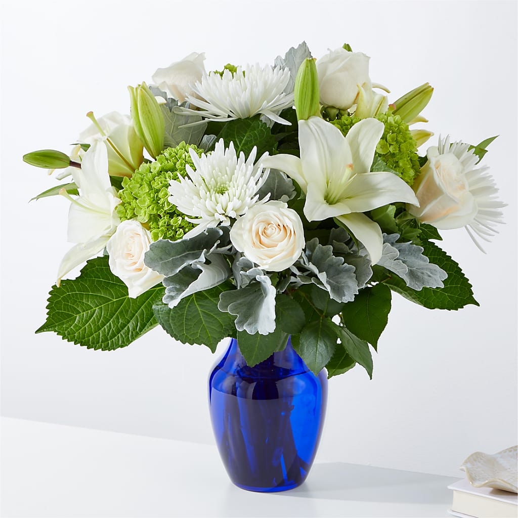 Snowy Dreams Bouquet – Jazmin Flowers, Chicago IL