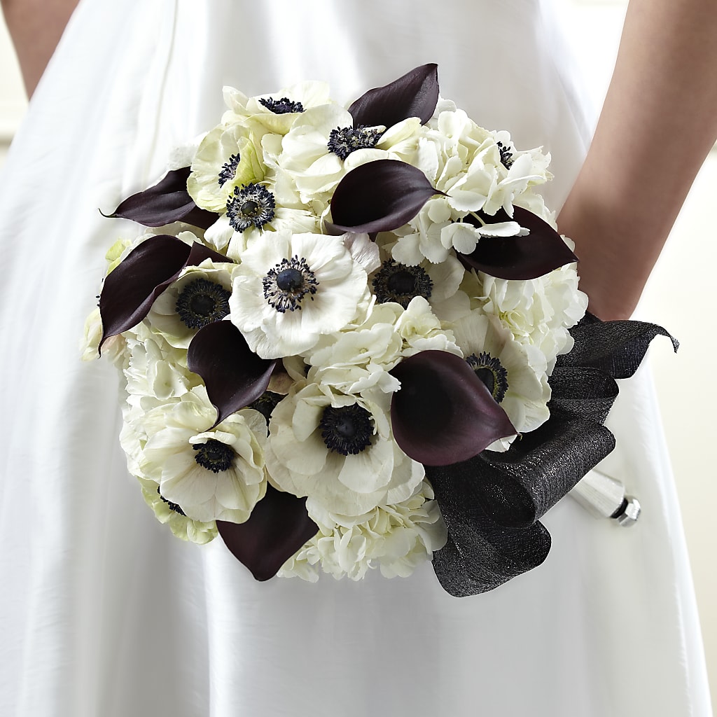 To Have and To Hold Bouquet – Jazmin Flowers, Chicago IL