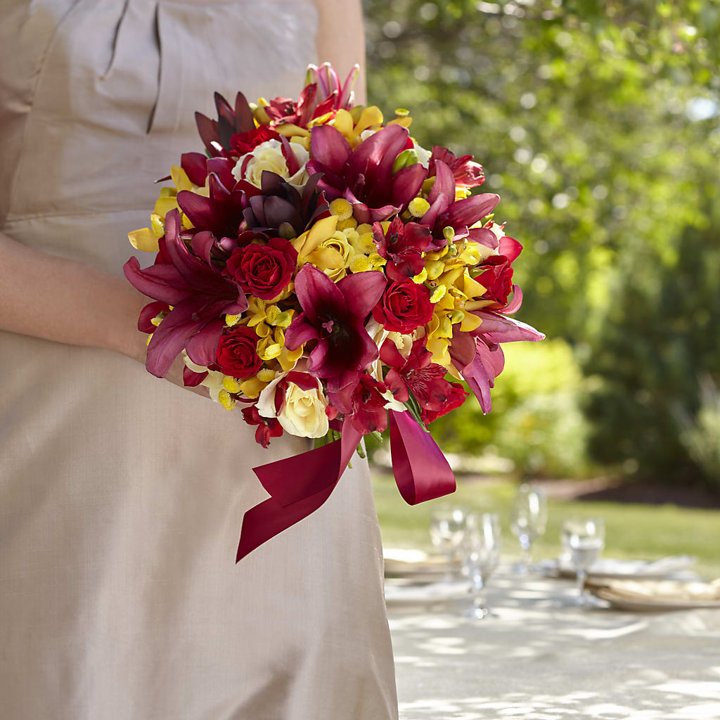 Sunningdale Bouquet – Jazmin Flowers, Chicago IL