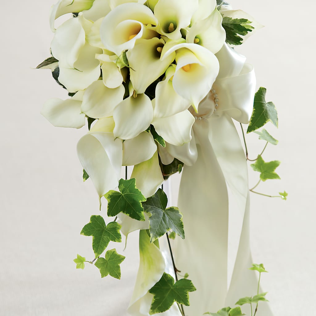 White Chapel Bouquet – Jazmin Flowers, Chicago IL