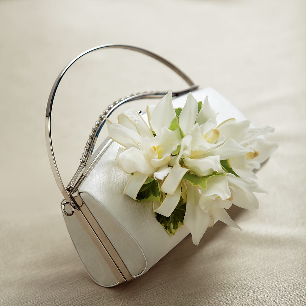 White Purse Decor – Jazmin Flowers, Chicago IL