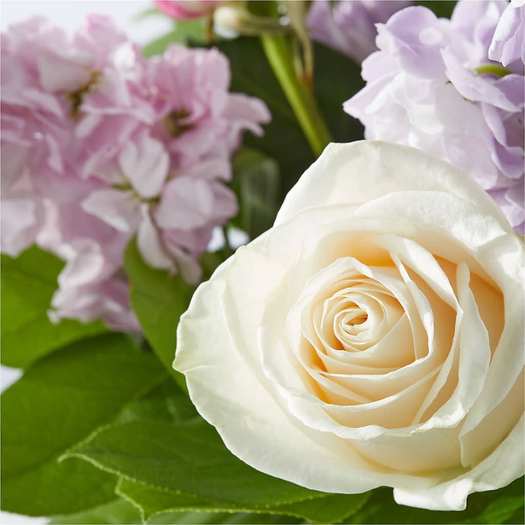 Springtime Spritz Bouquet –  Jazmin Flowers, Chicago IL