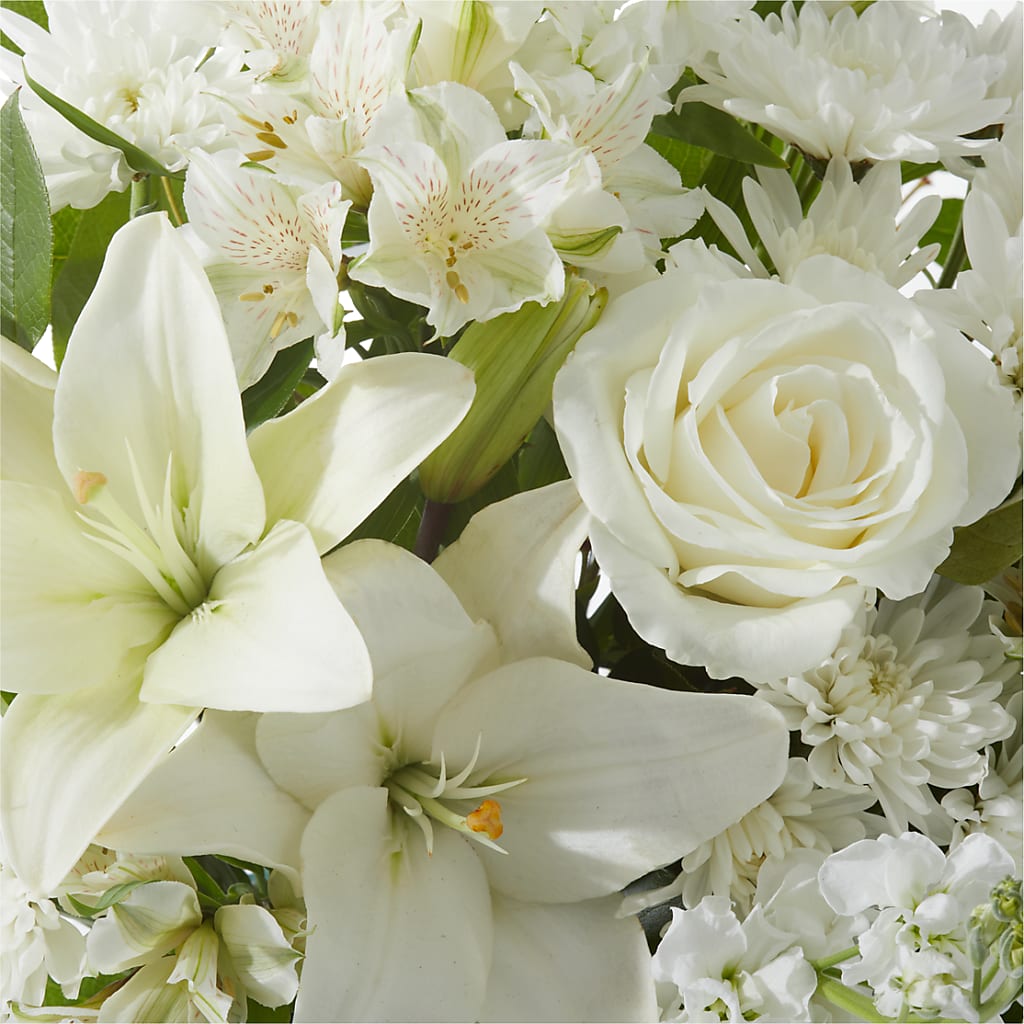 Peaceful Reflections Arrangement –  Jazmin Flowers, Chicago IL