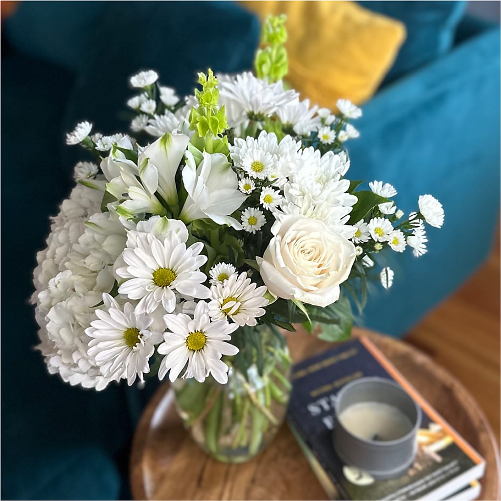 Classic Ivory – A Florist Original –  Jazmin Flowers, Chicago IL