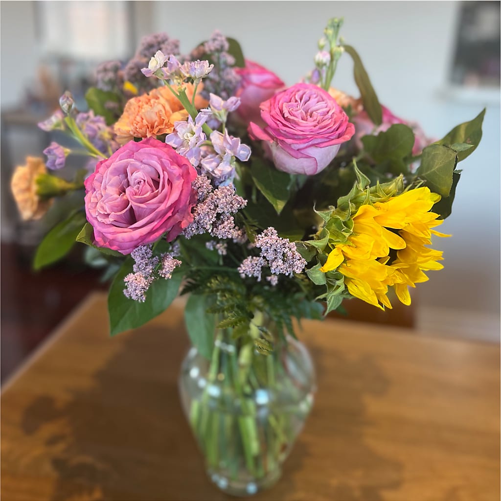 Yellow Brick Road Bouquet –  Jazmin Flowers, Chicago IL