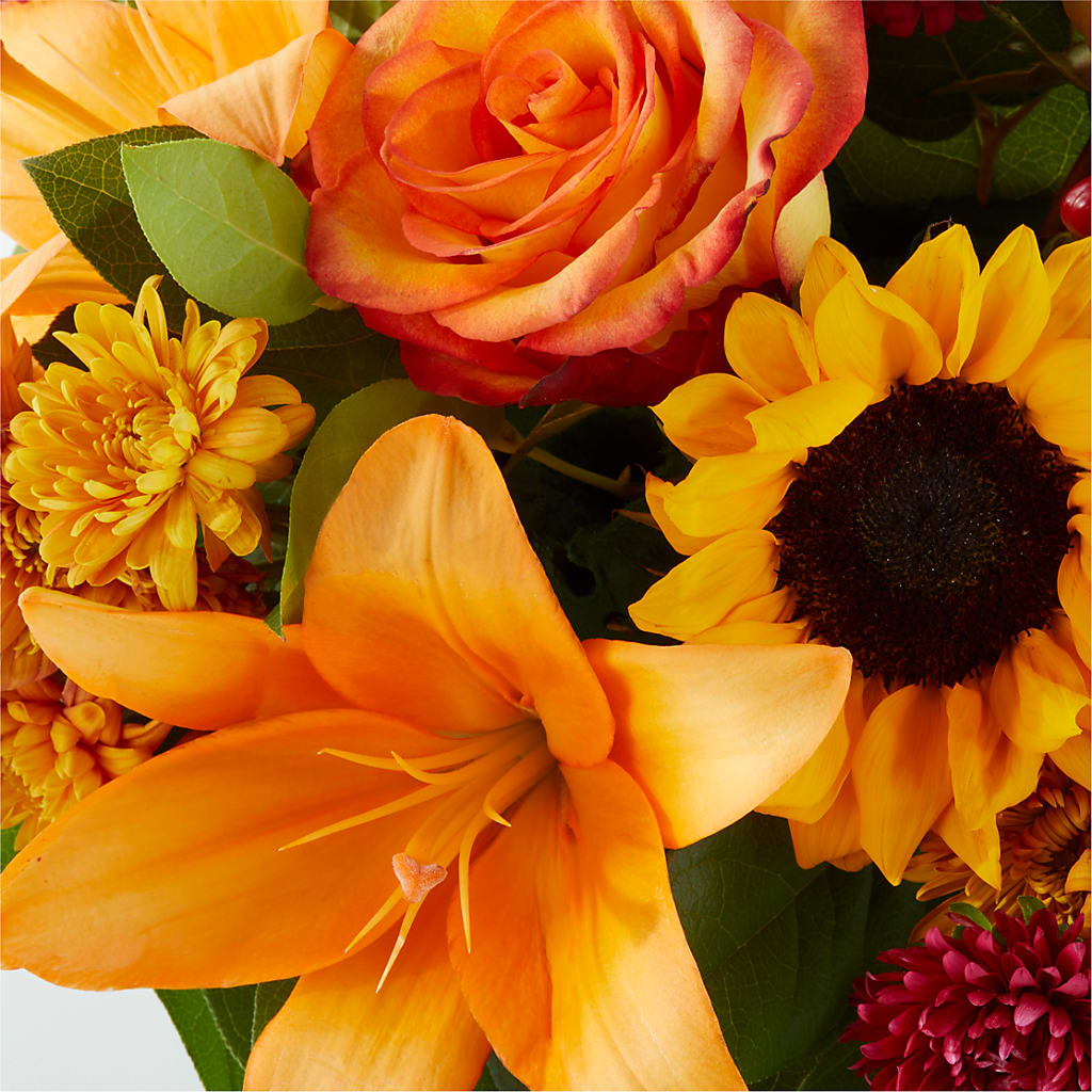 Grateful Centerpiece –  Jazmin Flowers, Chicago IL
