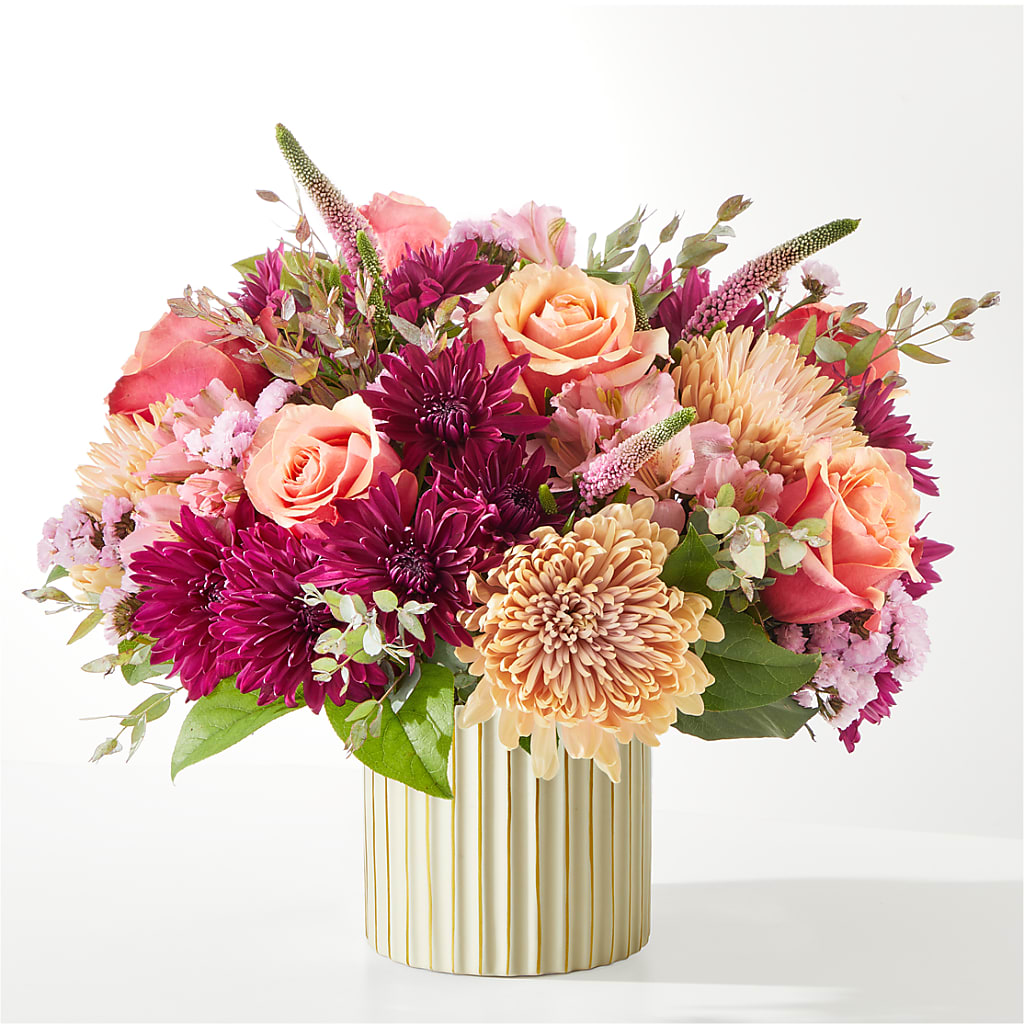 Berry Cobbler Bouquet with Ivory Vase –  Jazmin Flowers, Chicago IL