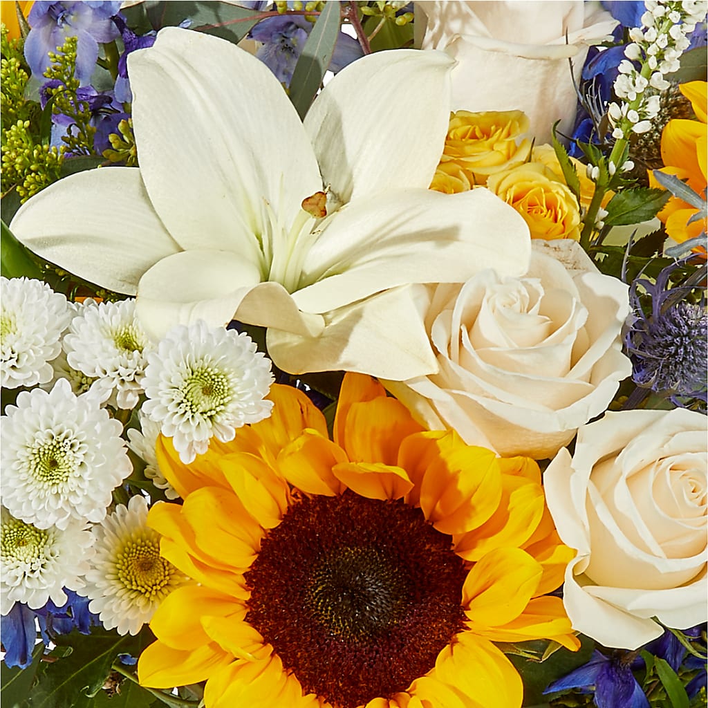 Wonderfully Sunny Bouquet –  Jazmin Flowers, Chicago IL