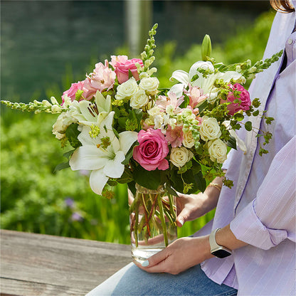 Fondly Bouquet –  Jazmin Flowers, Chicago IL