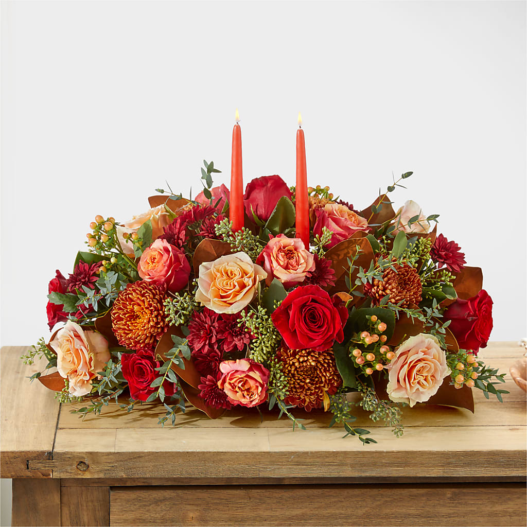 Gather Near Centerpiece –  Jazmin Flowers, Chicago IL
