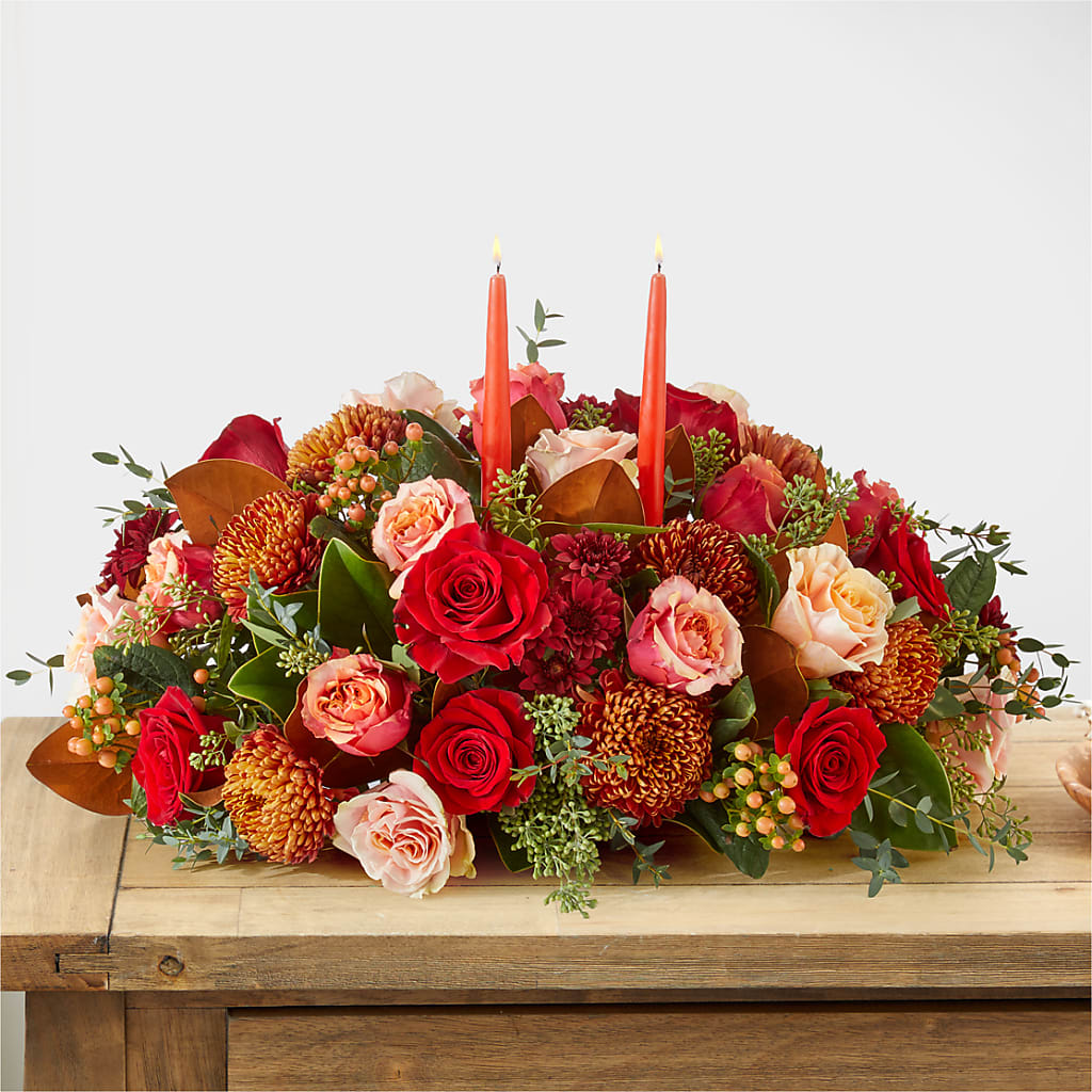 Gather Near Centerpiece –  Jazmin Flowers, Chicago IL