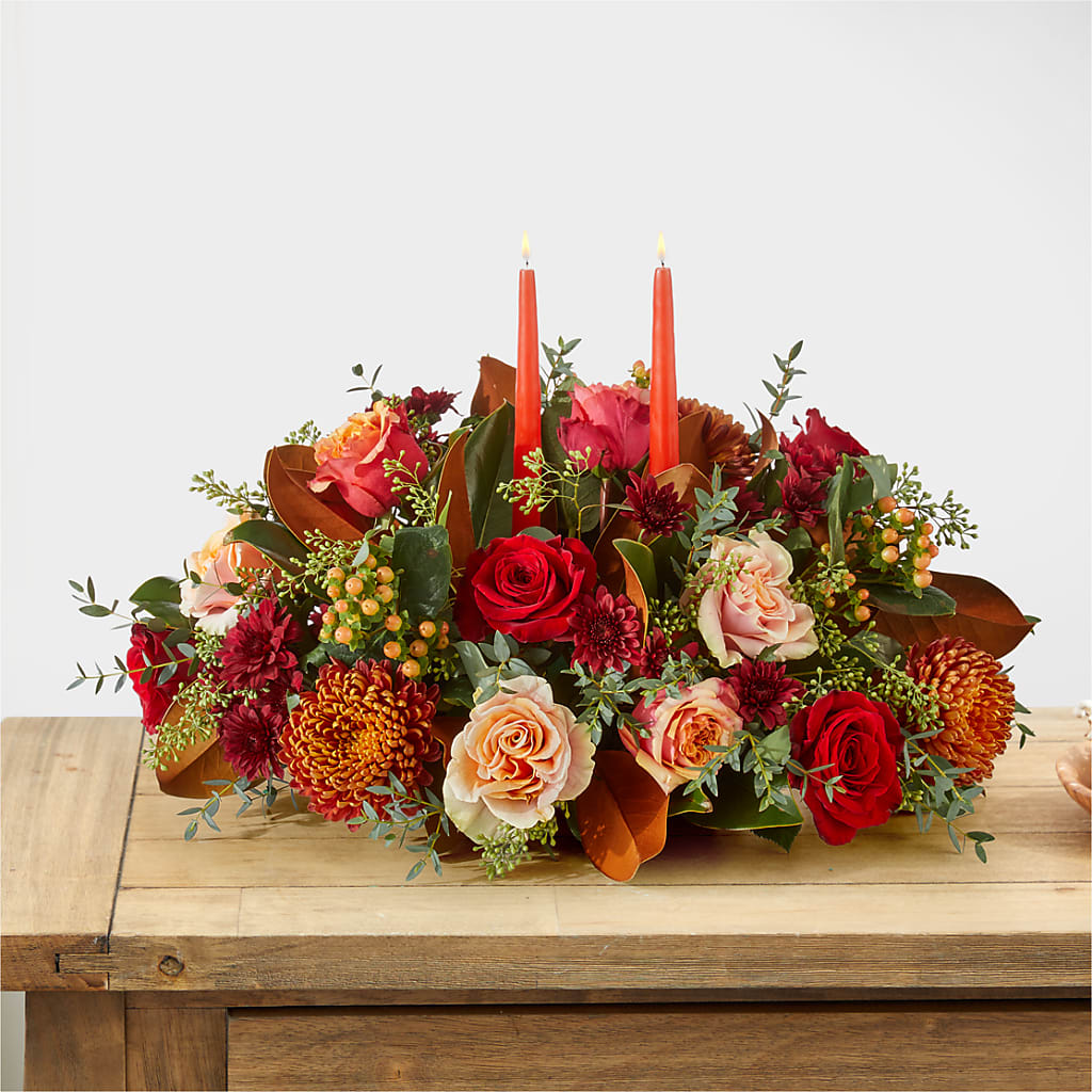 Gather Near Centerpiece –  Jazmin Flowers, Chicago IL