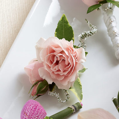 Pink Spray Rose Boutonniere –  Jazmin Flowers, Chicago IL